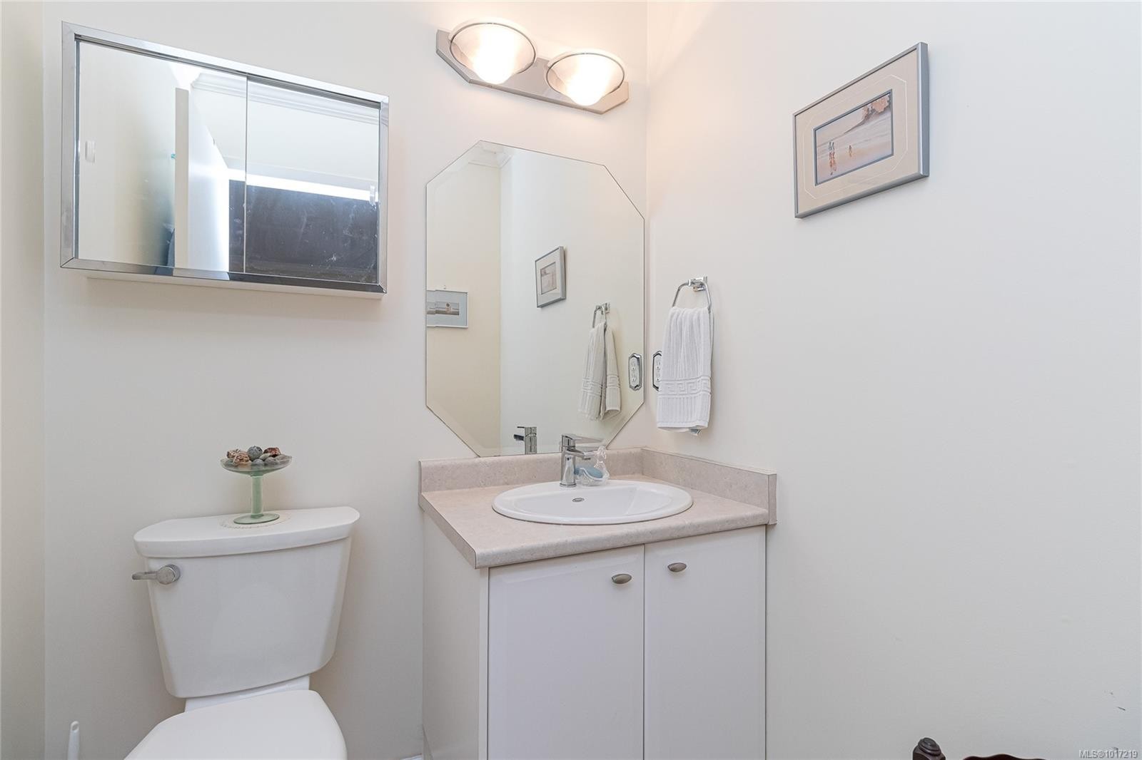 13-4140 Interurban Rd, Saanich, BC