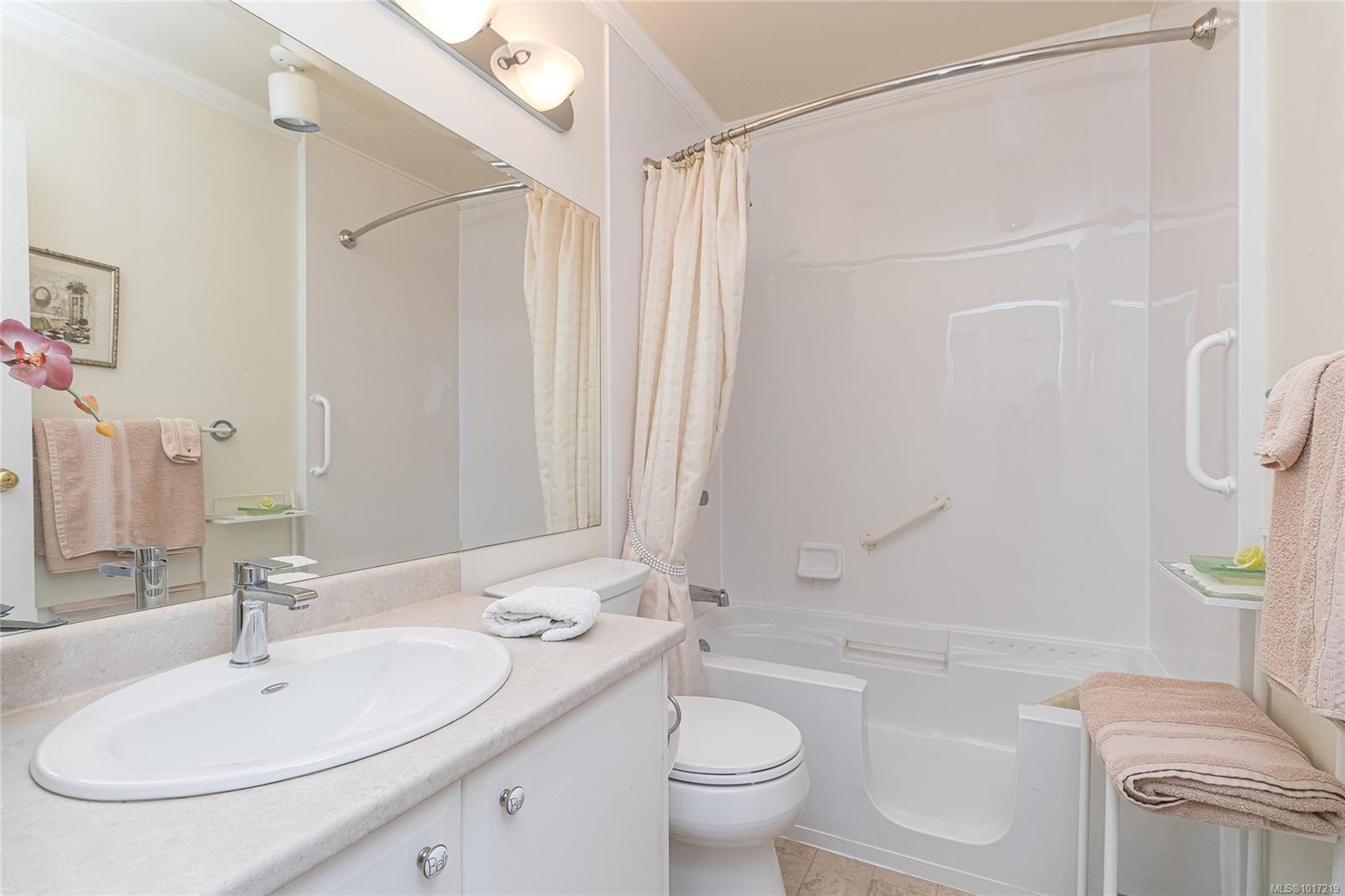 13-4140 Interurban Rd, Saanich, BC