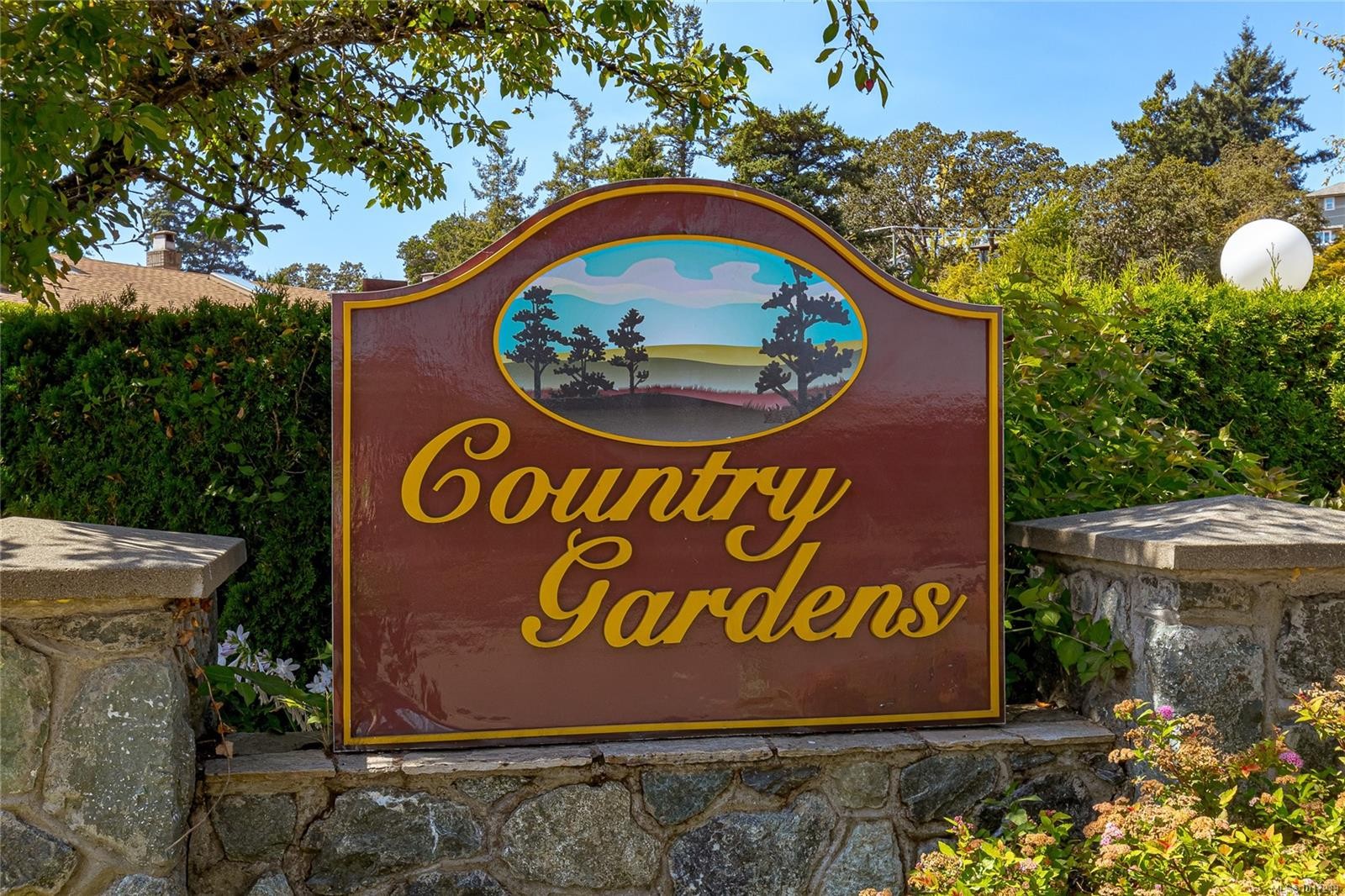 13-4140 Interurban Rd, Saanich, BC