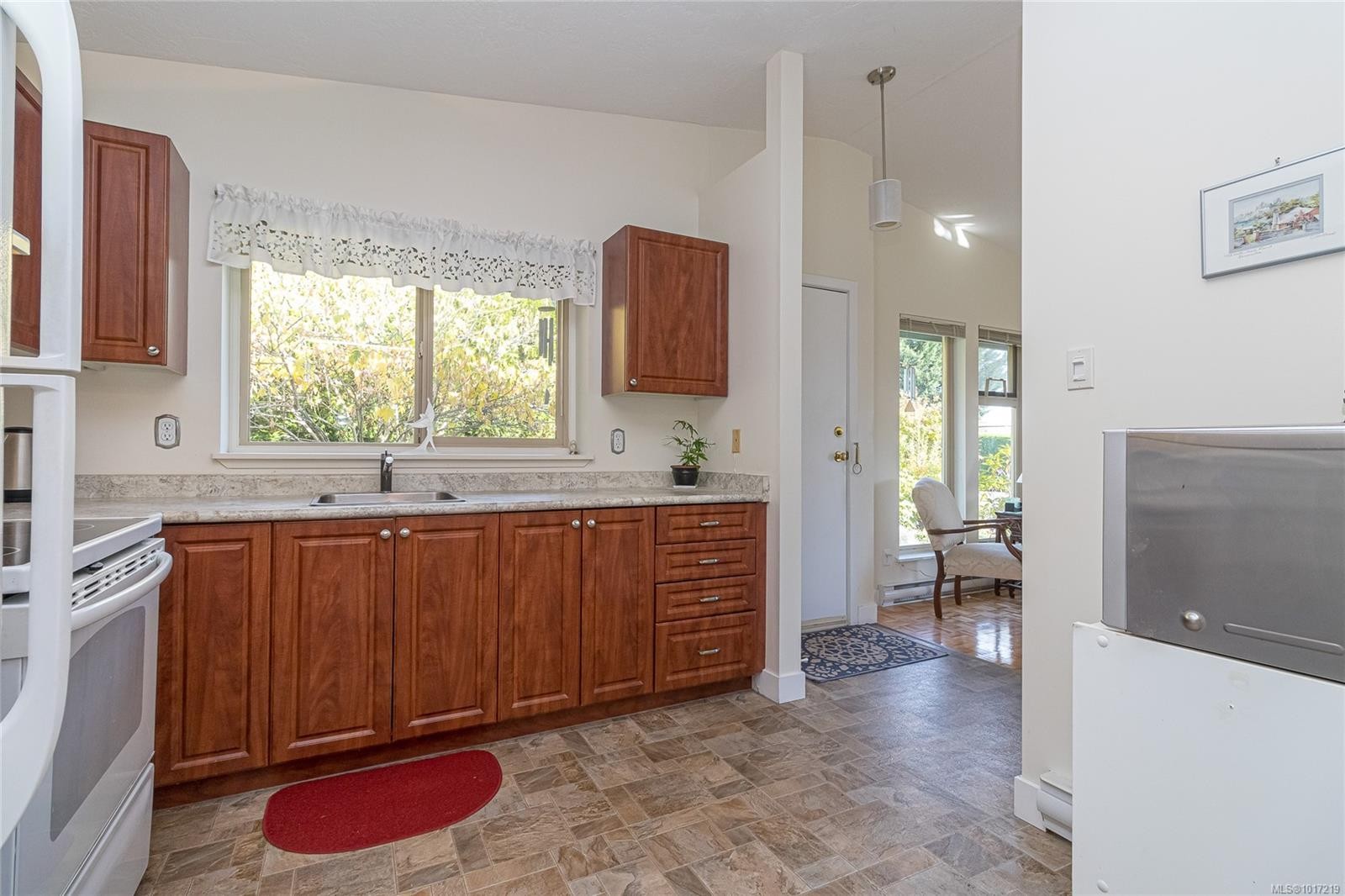 13-4140 Interurban Rd, Saanich, BC