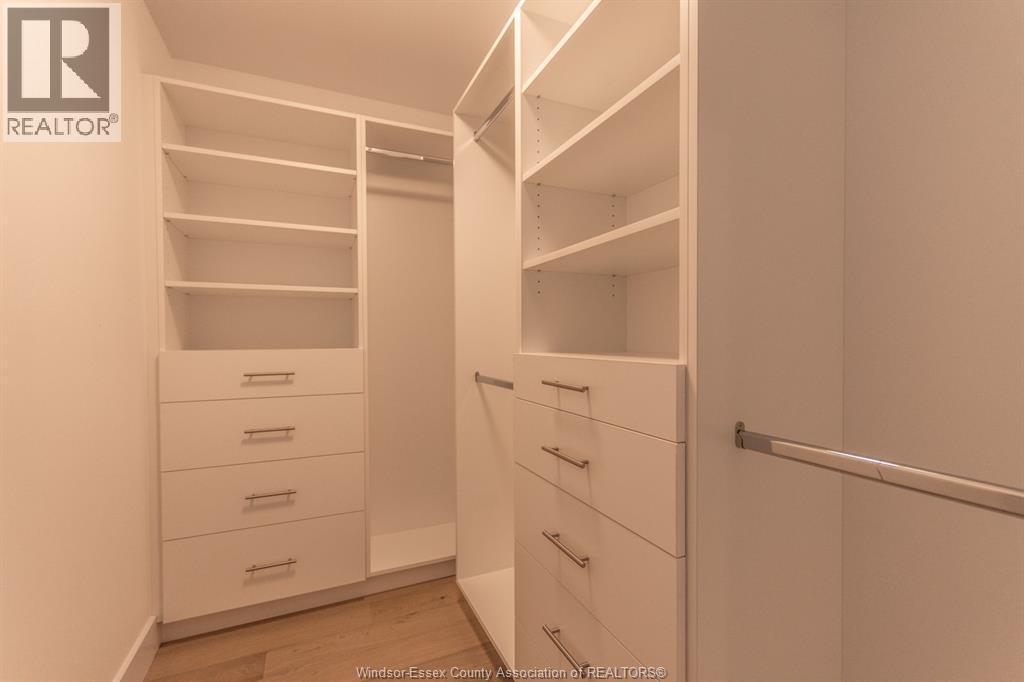 14400 Tecumseh Road Unit# 207, Tecumseh, ON - Indoor With Storage