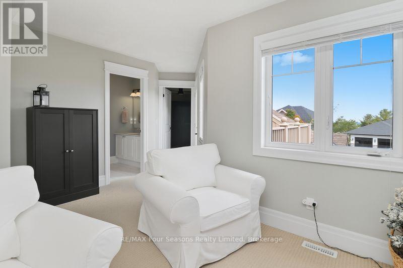 3 - 132 East Ridge Drive, Blue Mountains, ON - Indoor