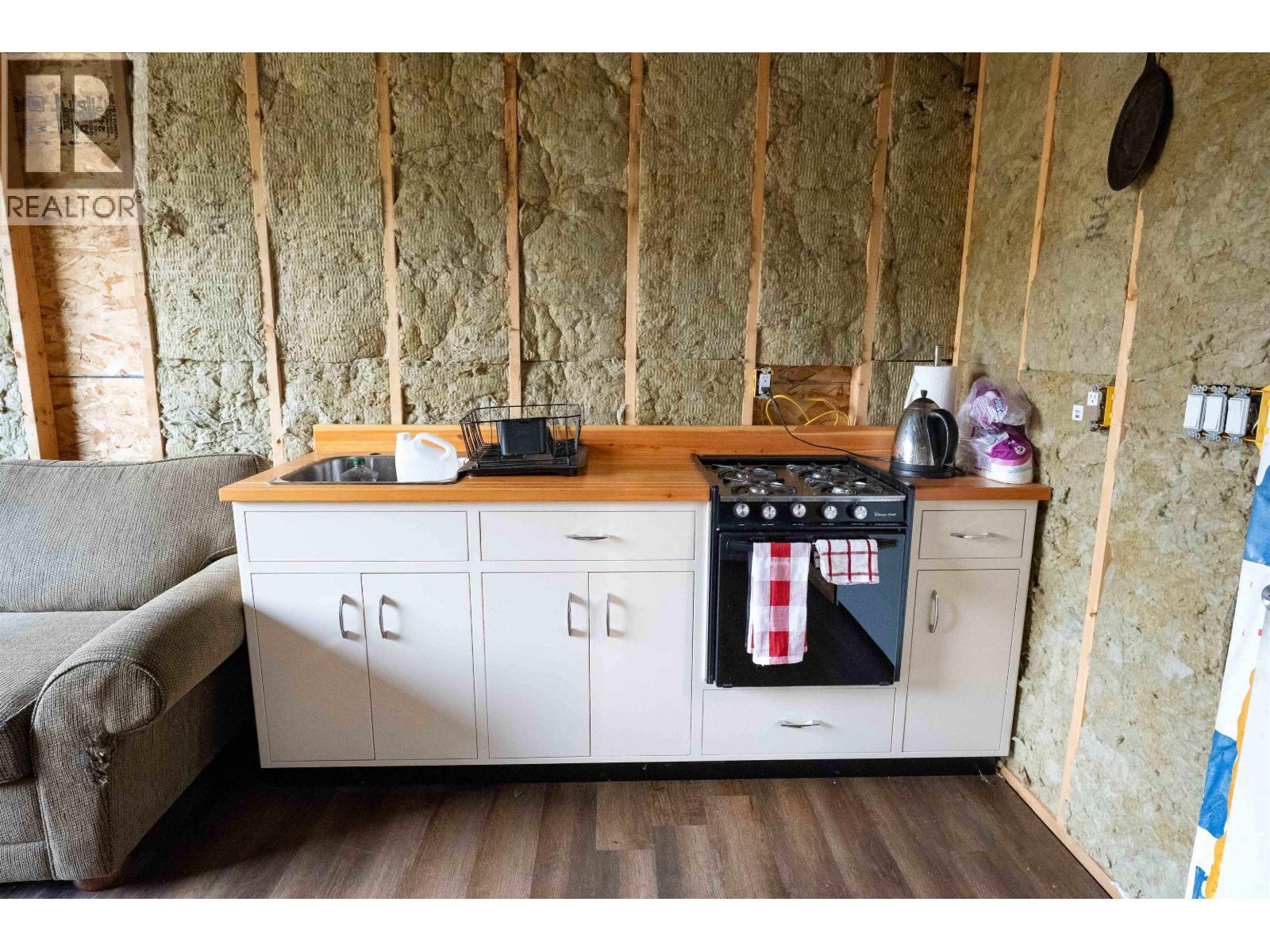 7470 Cariboo Chalet Road, Deka Lake / Sulphurous / Hathaway Lakes, BC