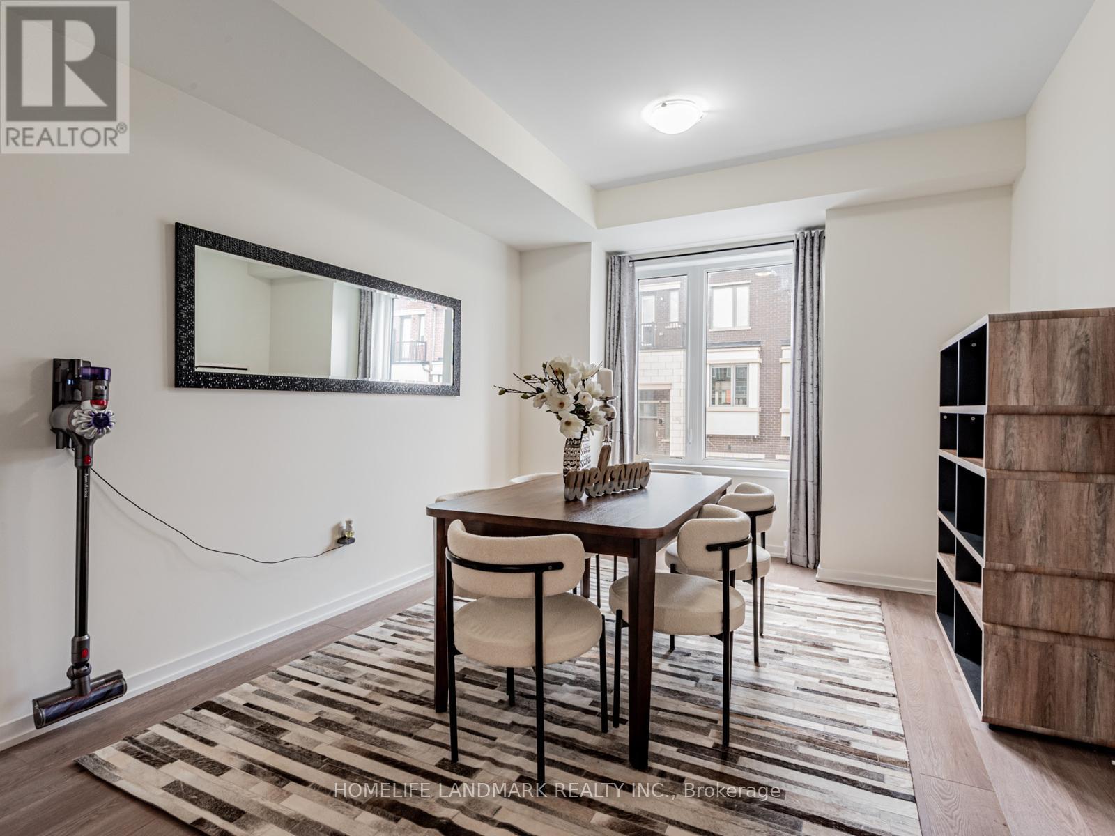 25 Origin Way, Vaughan, ON - Indoor Photo Showing Dining Room