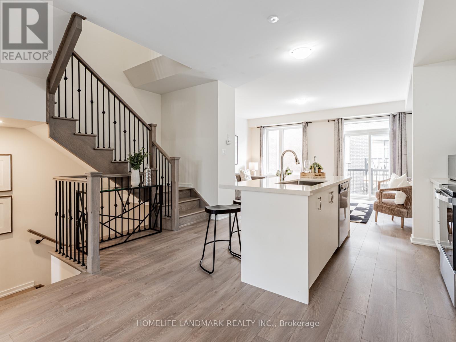 25 Origin Way, Vaughan, ON - Indoor Photo Showing Kitchen