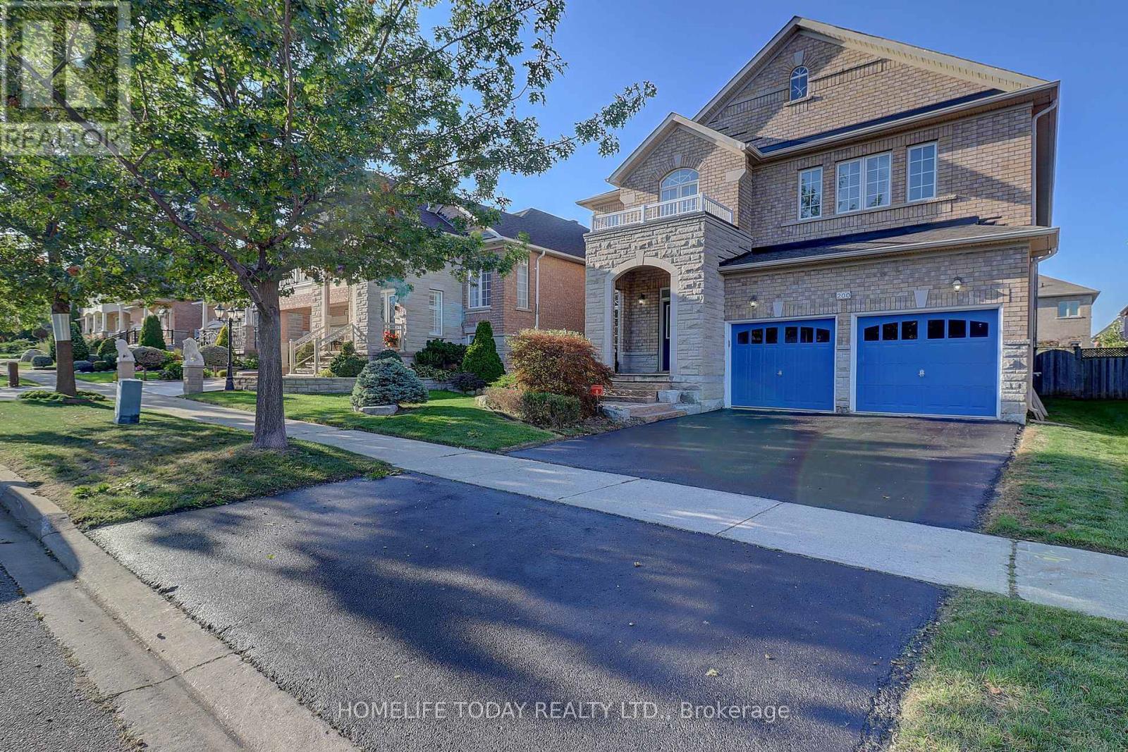 200 Ivy Glen Drive, Vaughan, ON - Outdoor
