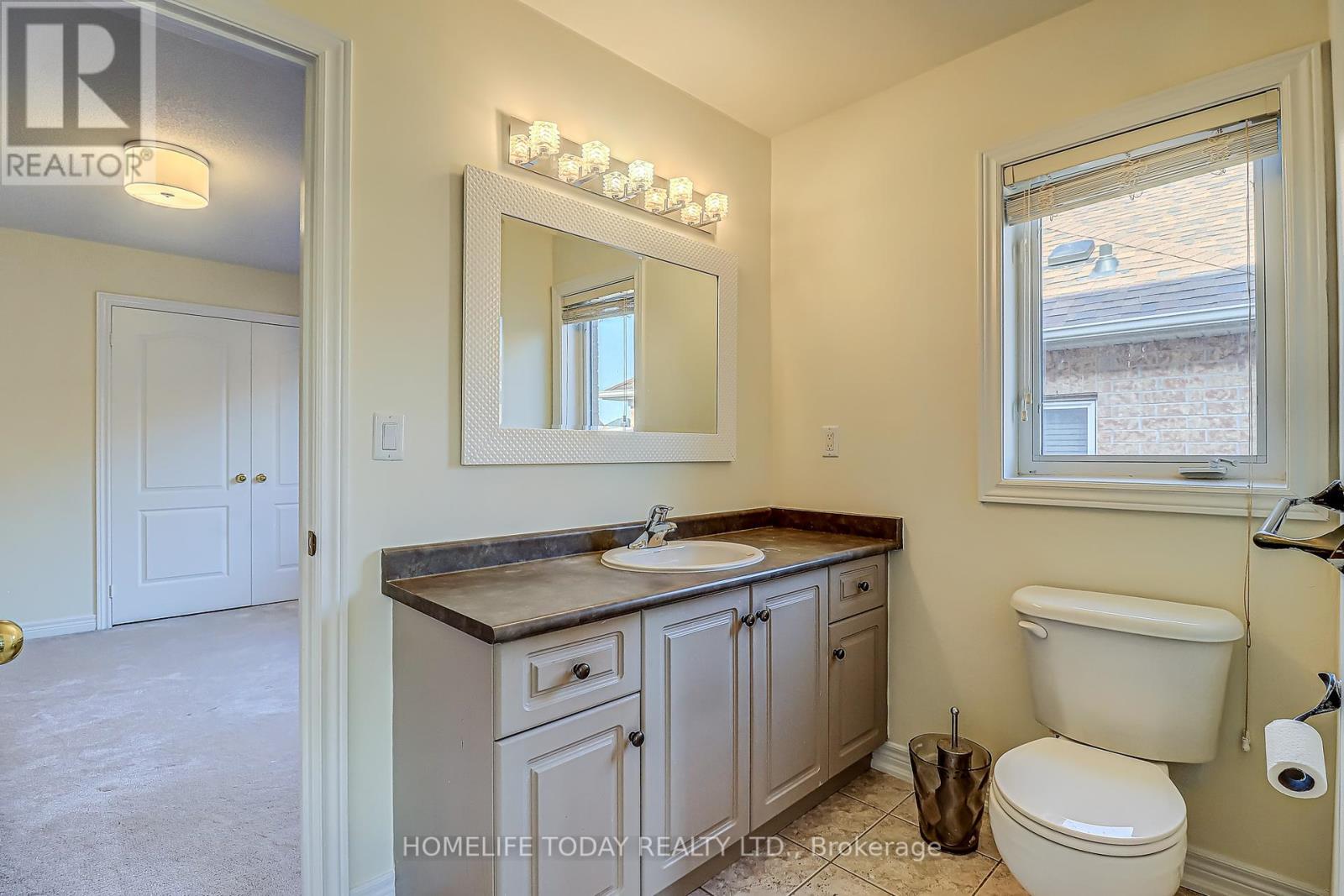 200 Ivy Glen Drive, Vaughan, ON - Indoor Photo Showing Bathroom