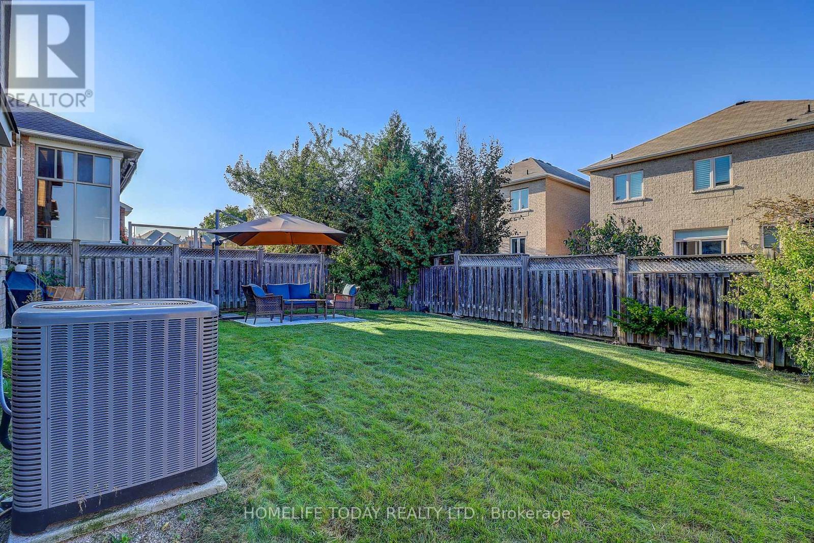 200 Ivy Glen Drive, Vaughan, ON - Outdoor