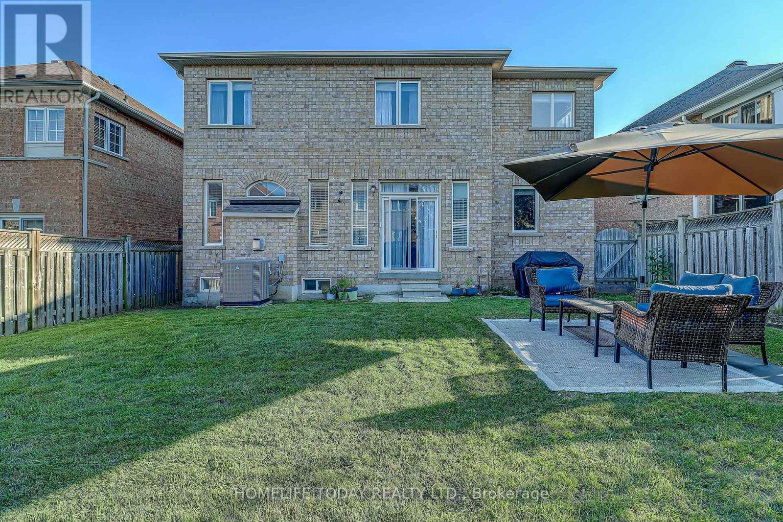 200 Ivy Glen Drive, Vaughan, ON - Outdoor