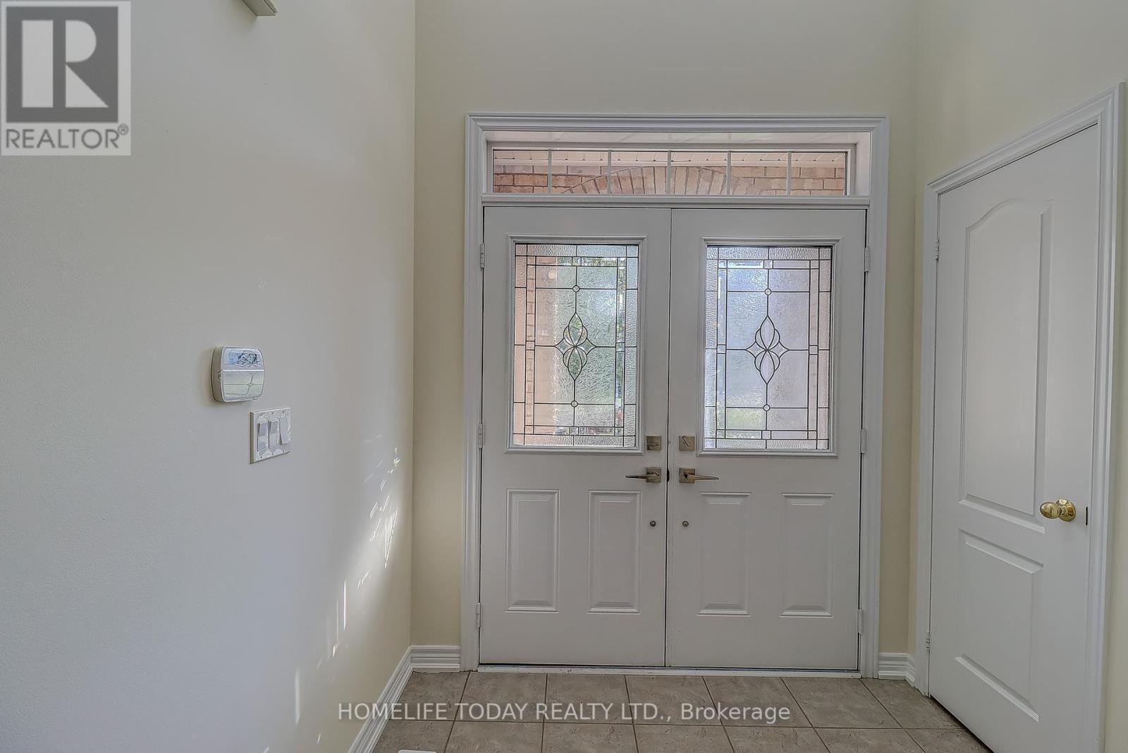 200 Ivy Glen Drive, Vaughan, ON - Indoor Photo Showing Other Room