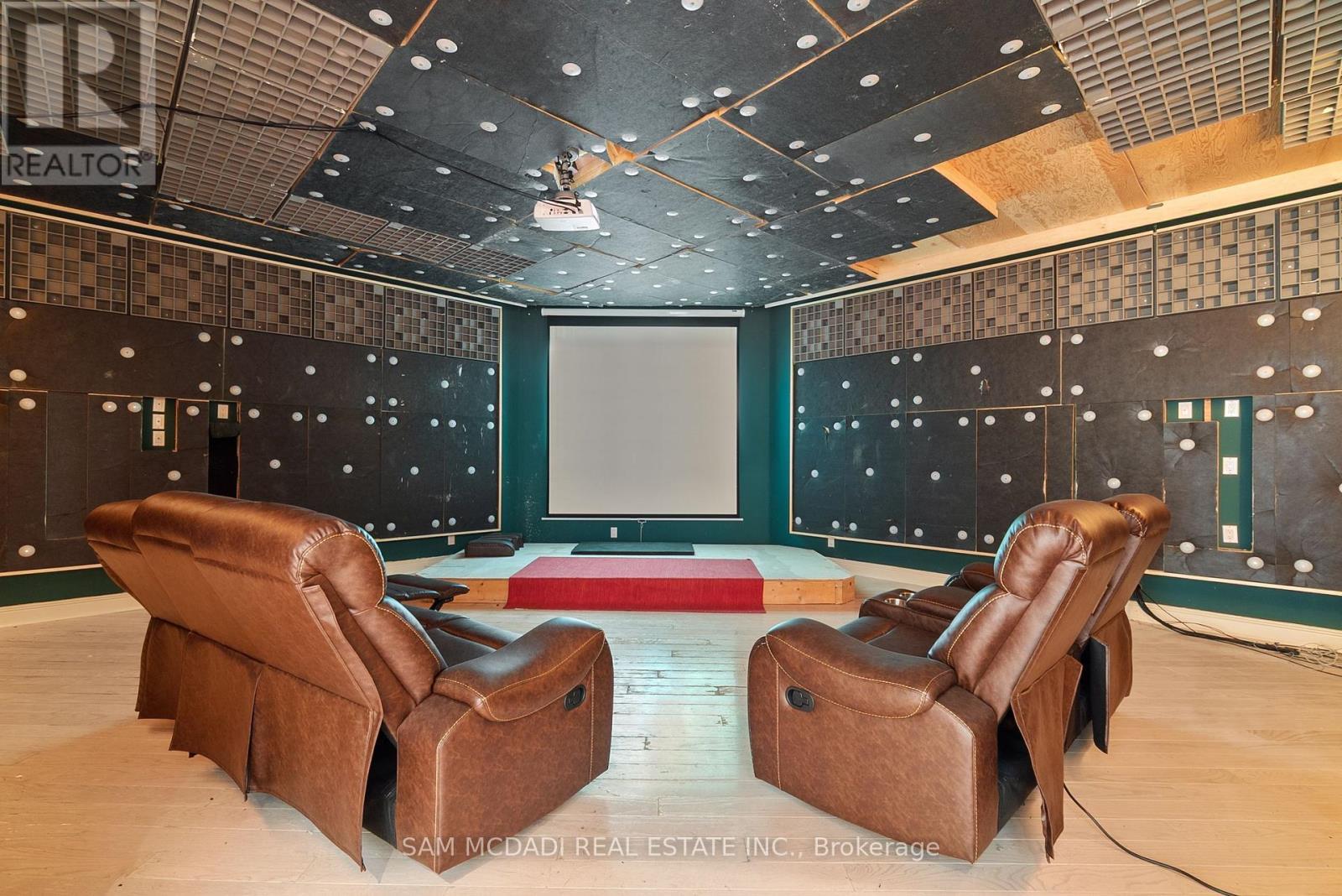 9 Flaherty Lane, Caledon, ON - Indoor Photo Showing Other Room