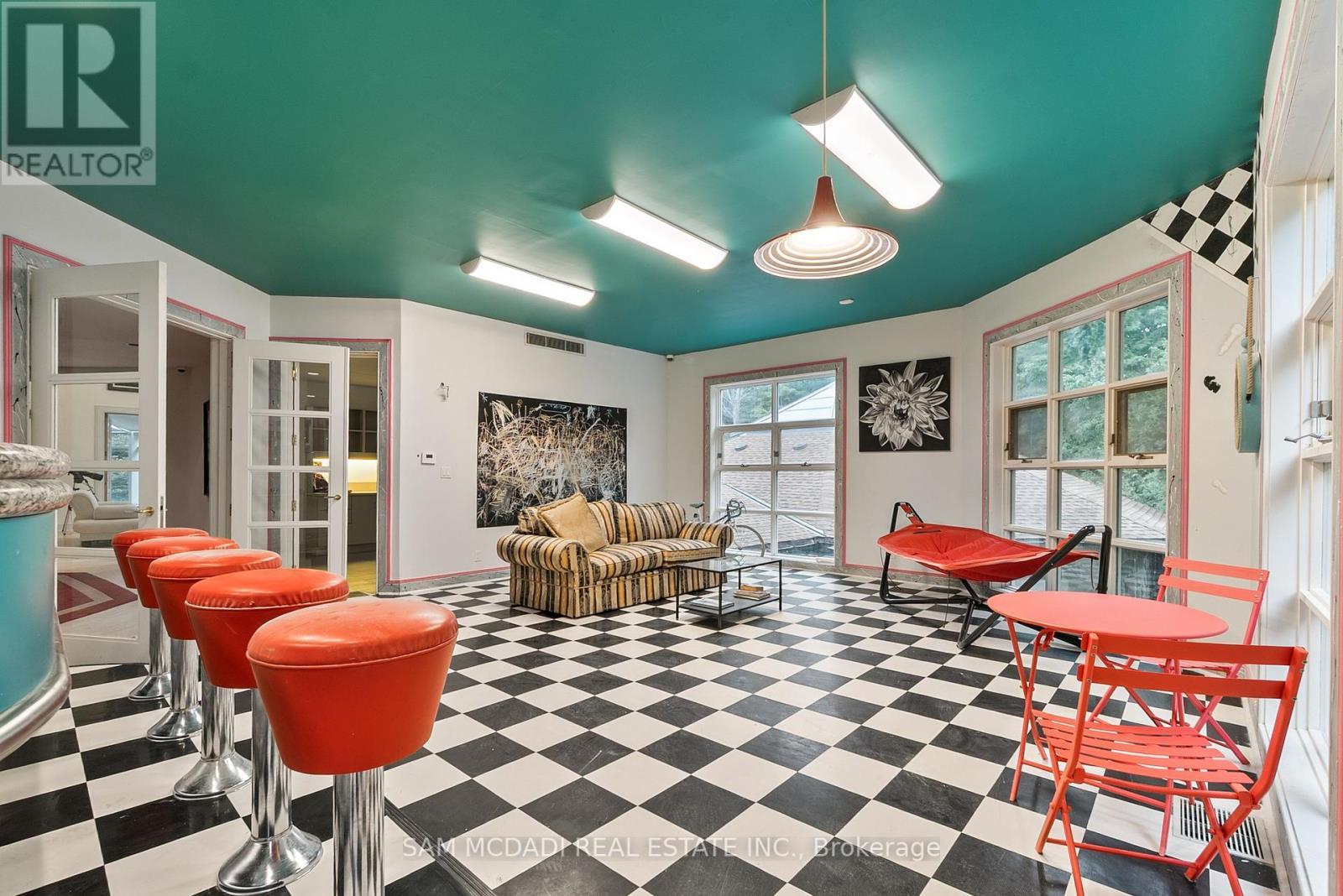 9 Flaherty Lane, Caledon, ON - Indoor