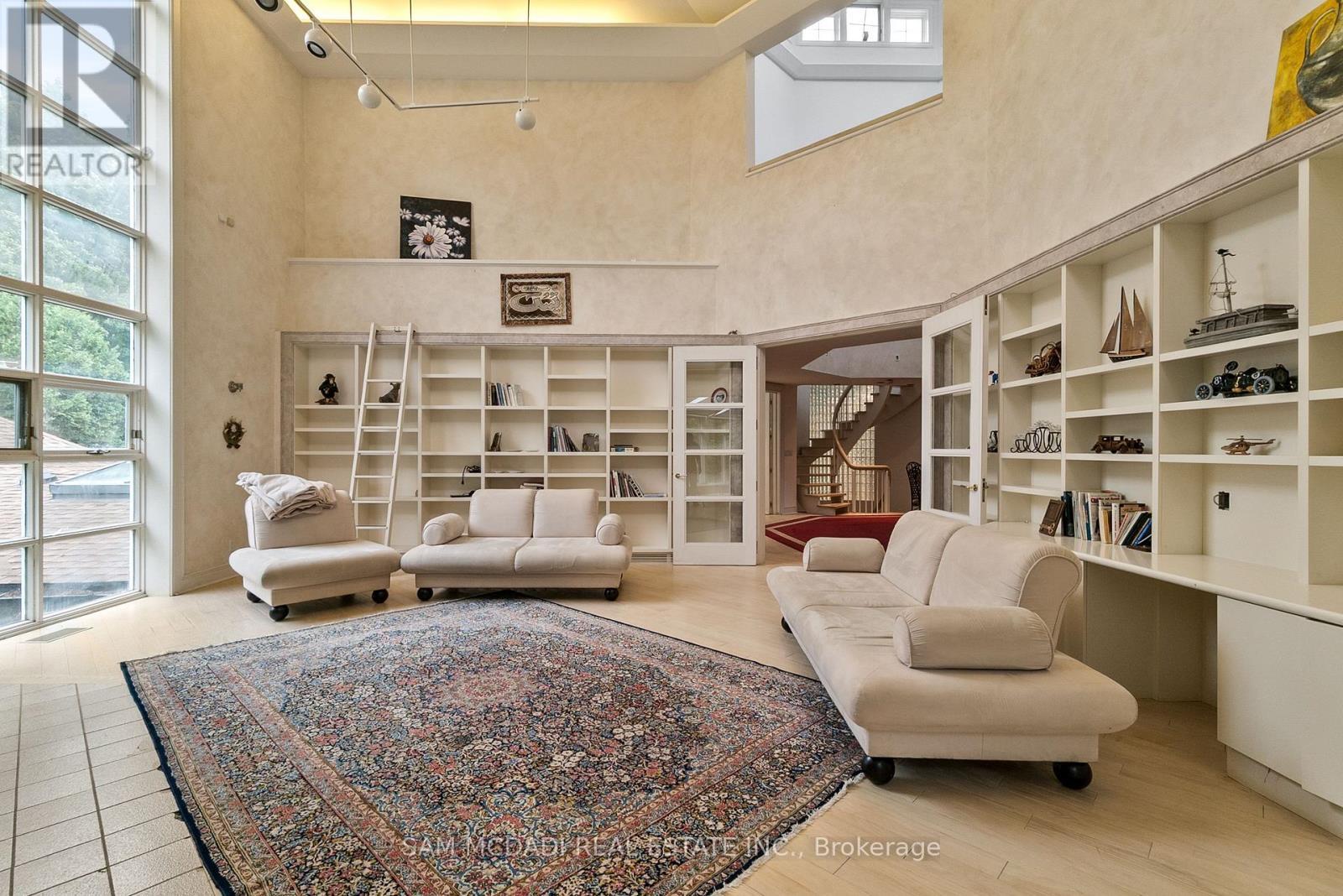 9 Flaherty Lane, Caledon, ON - Indoor