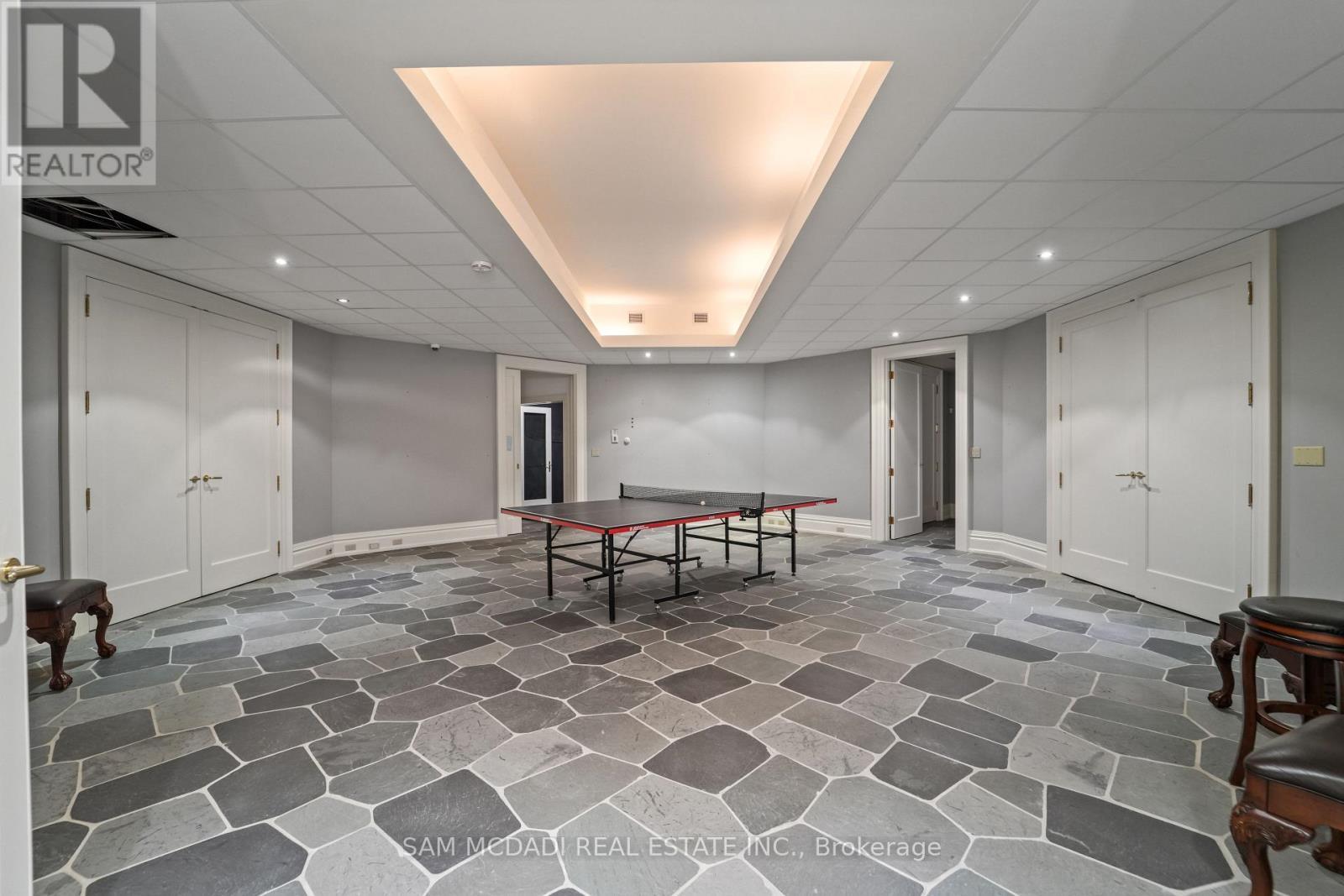 9 Flaherty Lane, Caledon, ON - Indoor Photo Showing Other Room