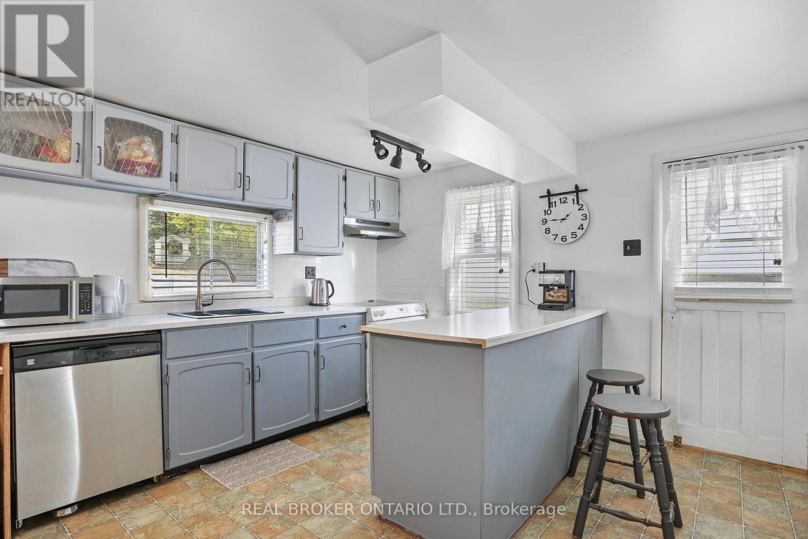 79 & 85 Bridge Street, Addington Highlands, ON - Indoor Photo Showing Kitchen