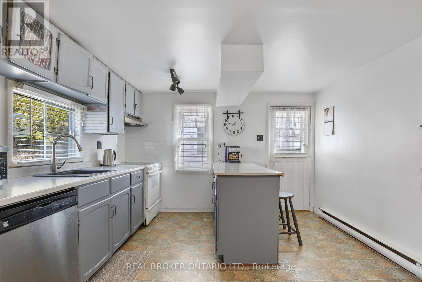 79 & 85 Bridge Street, Addington Highlands, ON - Indoor Photo Showing Kitchen