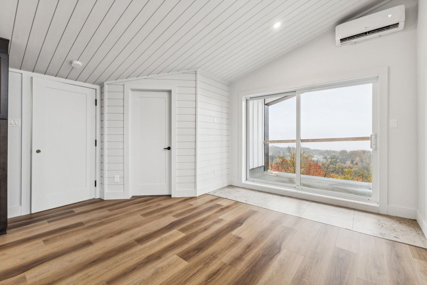 Living room - 21 Ch. Du Panorama, Grenville-Sur-La-Rouge, QC - Indoor Photo Showing Other Room