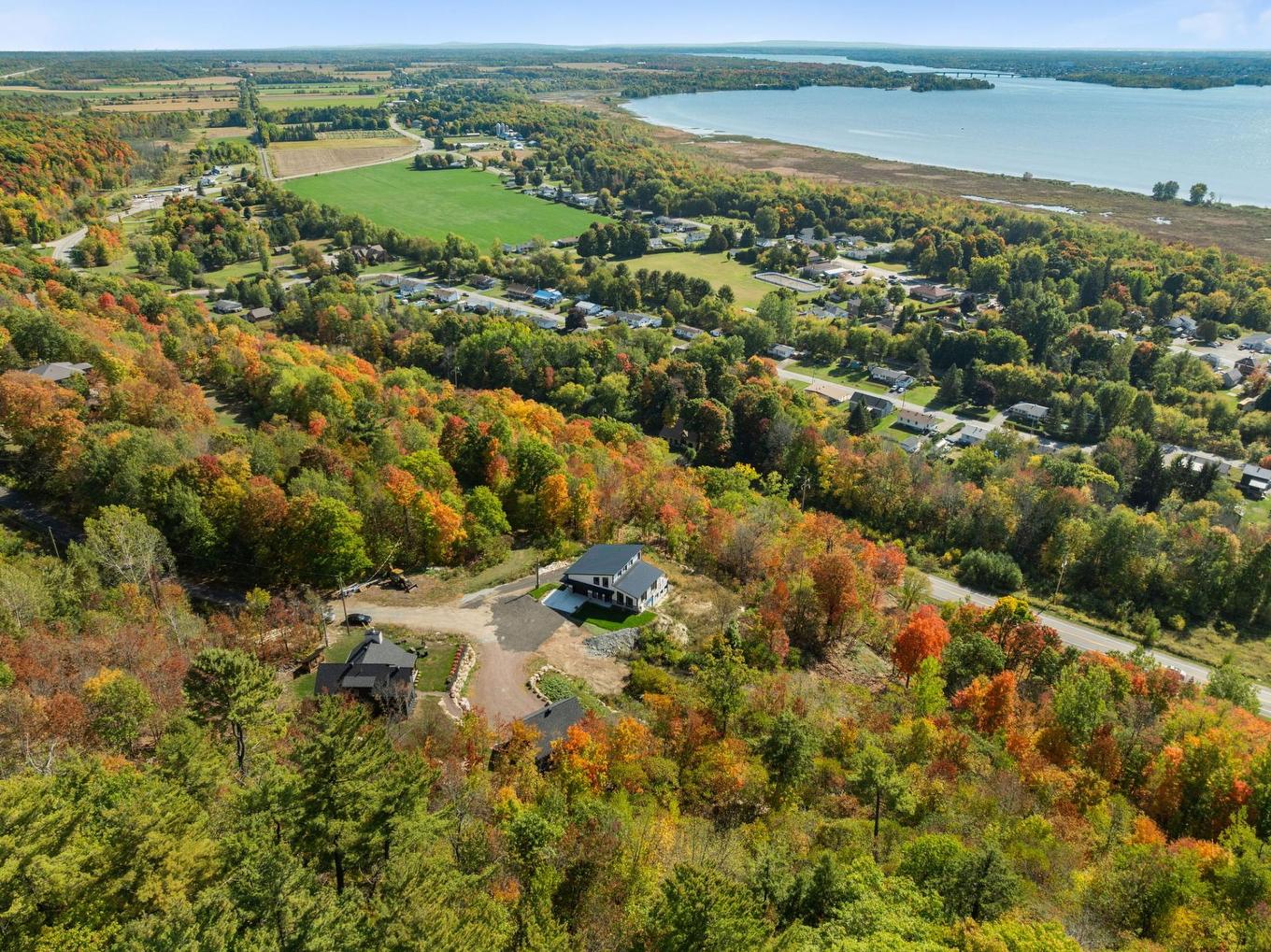 Aerial photo - 21 Ch. Du Panorama, Grenville-Sur-La-Rouge, QC - Outdoor With View