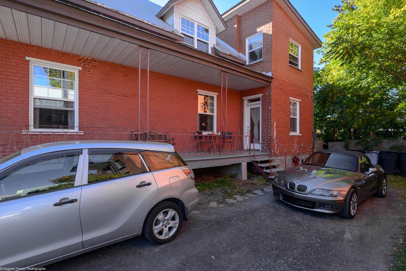 Exterior entrance - 66 - 68 Rue St-Joseph, Sainte-Thérèse, QC - Outdoor