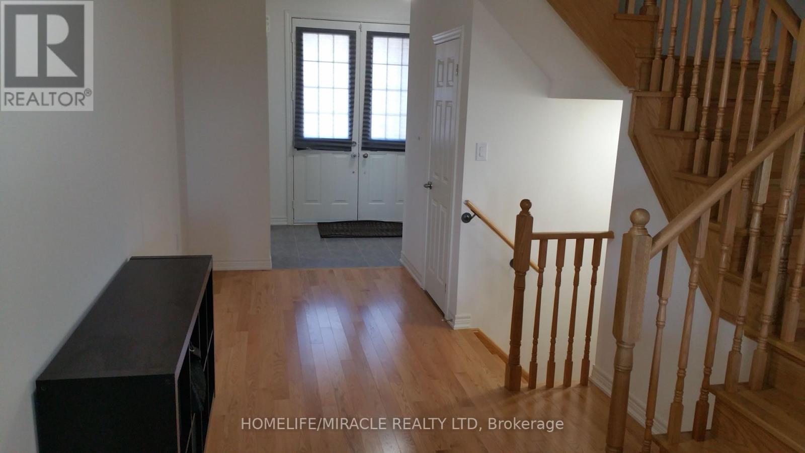 14 Vezna Crescent, Brampton, ON - Indoor Photo Showing Other Room