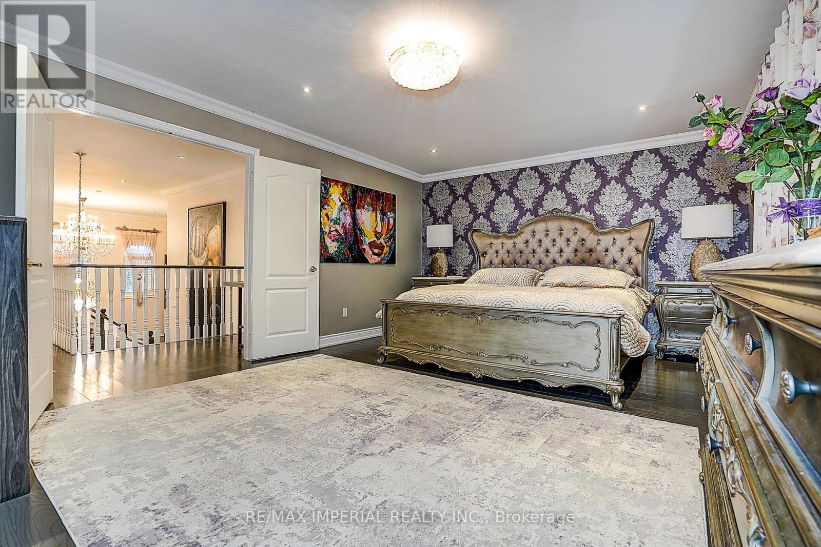 32 Brandon Gate Drive, Vaughan, ON - Indoor Photo Showing Bedroom