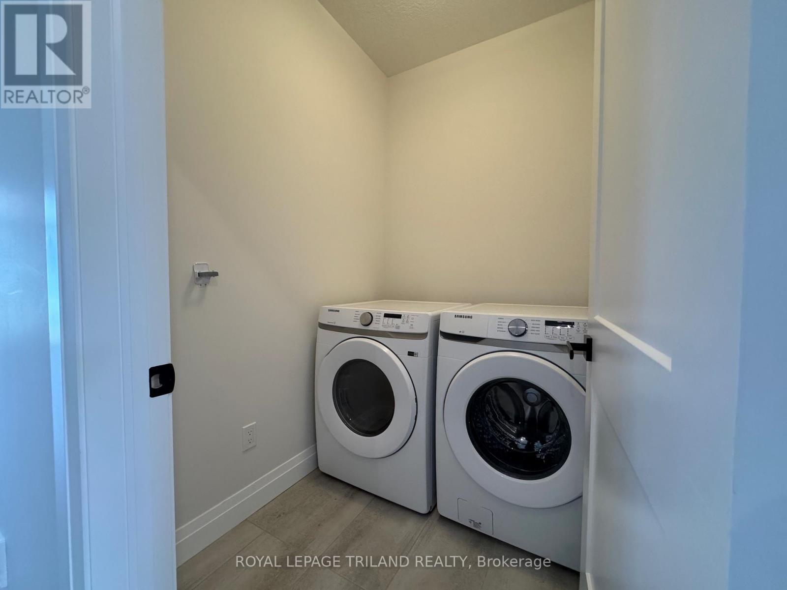 49 - 63 Compass Trail, Central Elgin, ON - Indoor Photo Showing Laundry Room