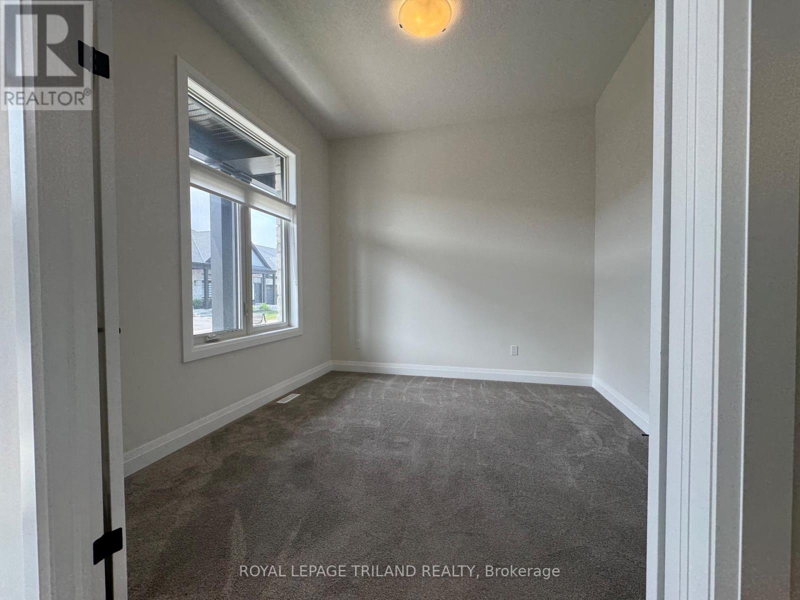 49 - 63 Compass Trail, Central Elgin, ON - Indoor Photo Showing Other Room