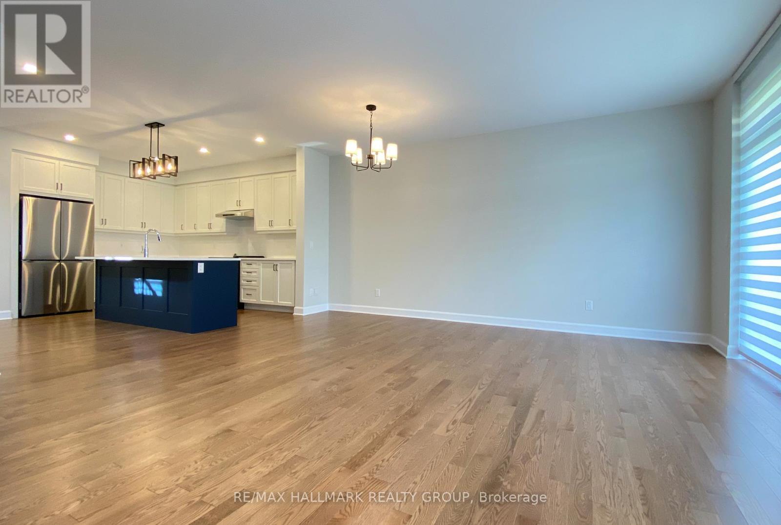 1308 Whitlow Grass Way, Ottawa, ON - Indoor Photo Showing Kitchen