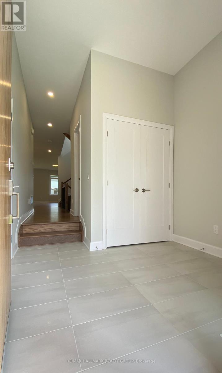 1308 Whitlow Grass Way, Ottawa, ON - Indoor Photo Showing Other Room