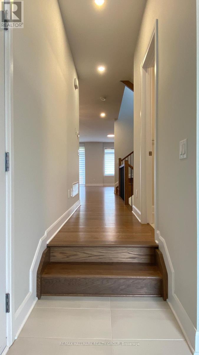 1308 Whitlow Grass Way, Ottawa, ON - Indoor Photo Showing Other Room