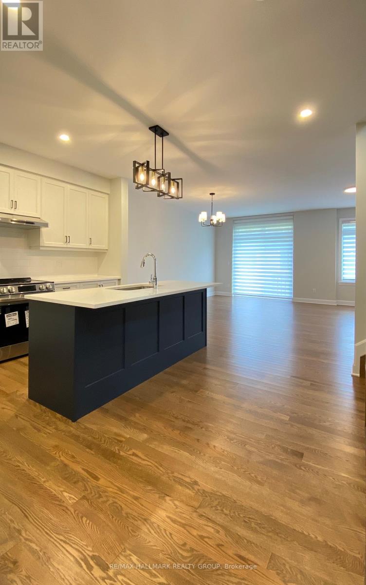1308 Whitlow Grass Way, Ottawa, ON - Indoor Photo Showing Kitchen