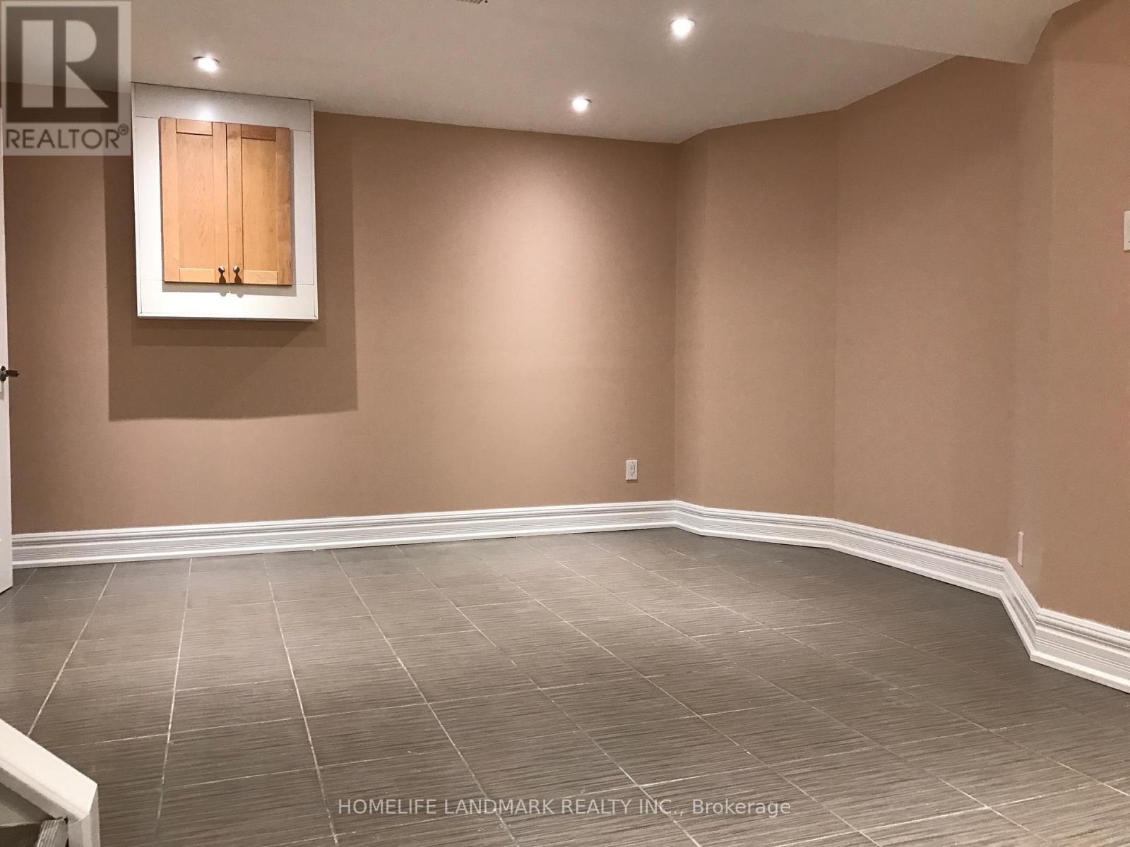2535 Symington Court, Mississauga, ON - Indoor Photo Showing Other Room