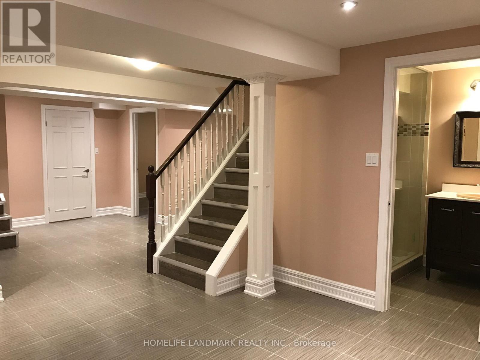 2535 Symington Court, Mississauga, ON - Indoor Photo Showing Other Room