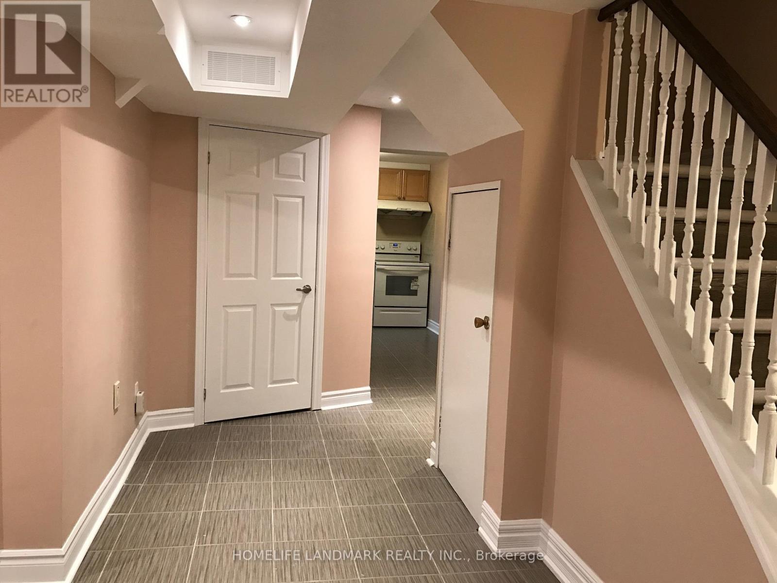 2535 Symington Court, Mississauga, ON - Indoor Photo Showing Other Room