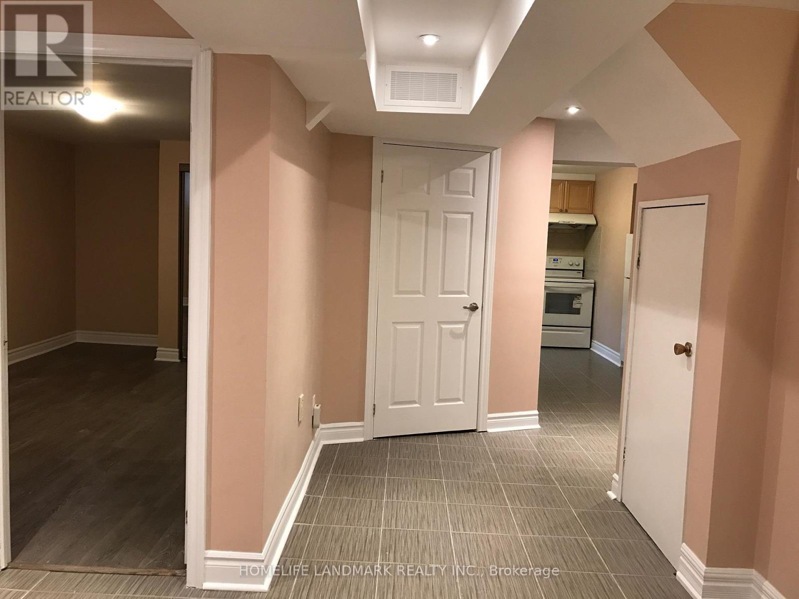 2535 Symington Court, Mississauga, ON - Indoor Photo Showing Other Room