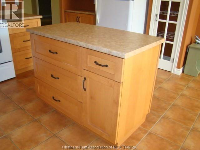 4 Red Leaf Lane, Ridgetown, ON - Indoor Photo Showing Kitchen