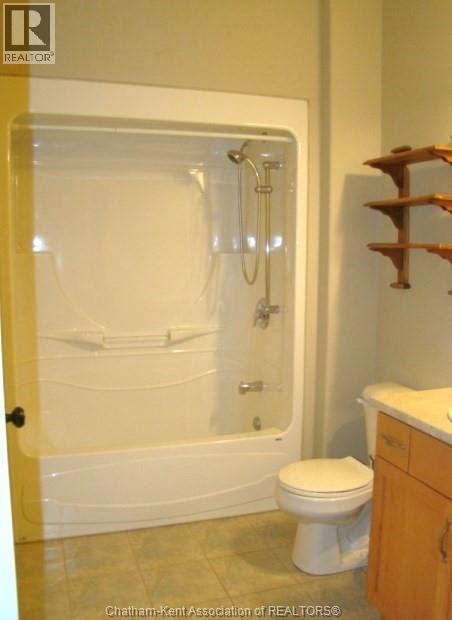 4 Red Leaf Lane, Ridgetown, ON - Indoor Photo Showing Bathroom