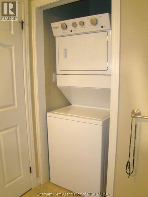 4 Red Leaf Lane, Ridgetown, ON - Indoor Photo Showing Laundry Room