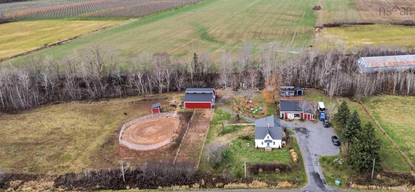 5211 Brooklyn Street, Grafton, NS