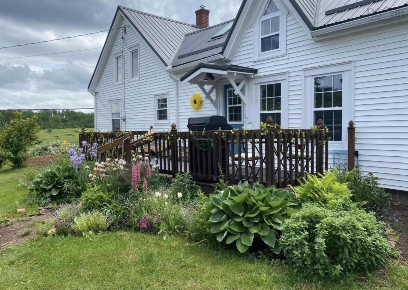 5211 Brooklyn Street, Grafton, NS