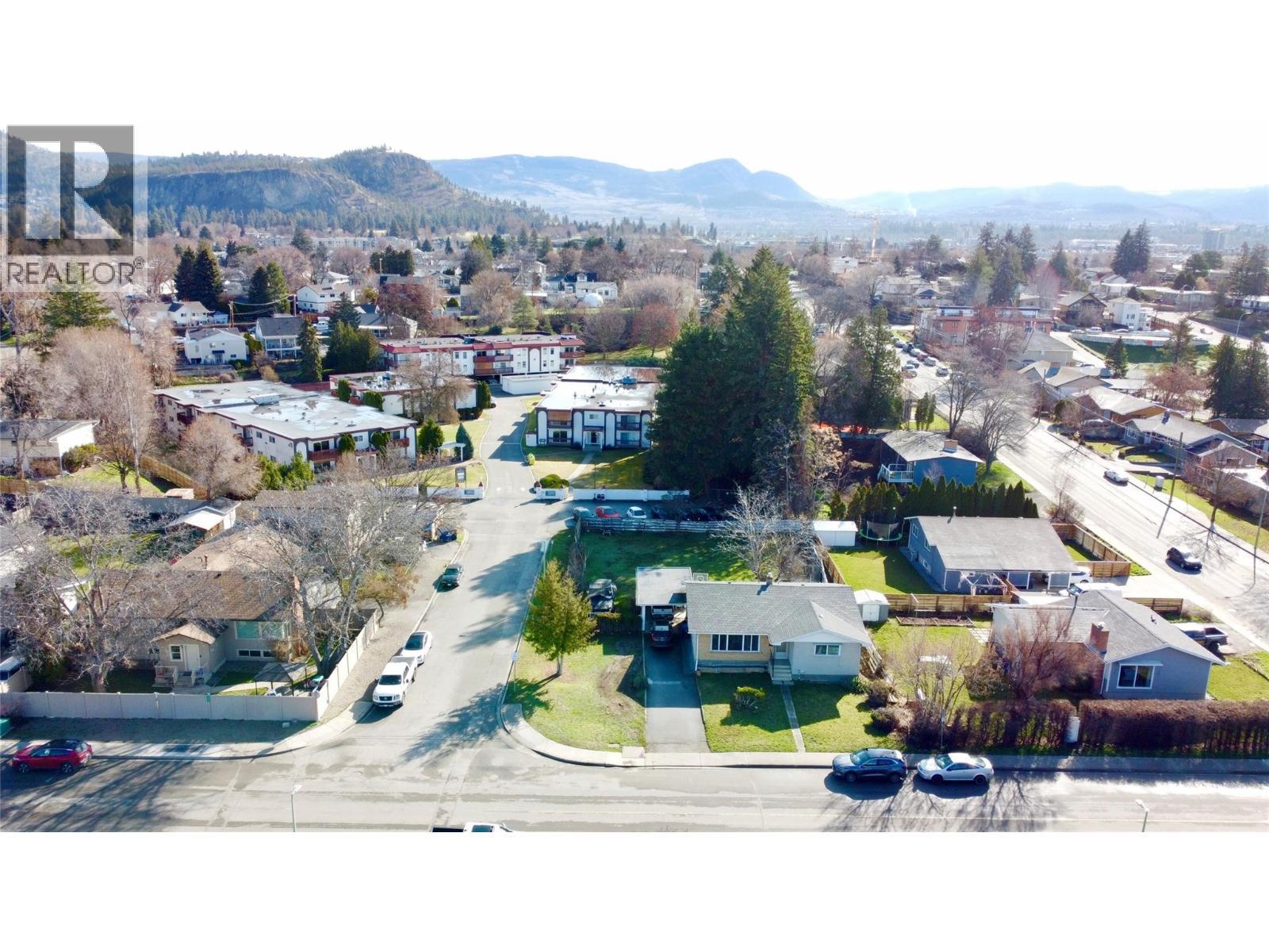1481 Richmond Street, Kelowna, BC