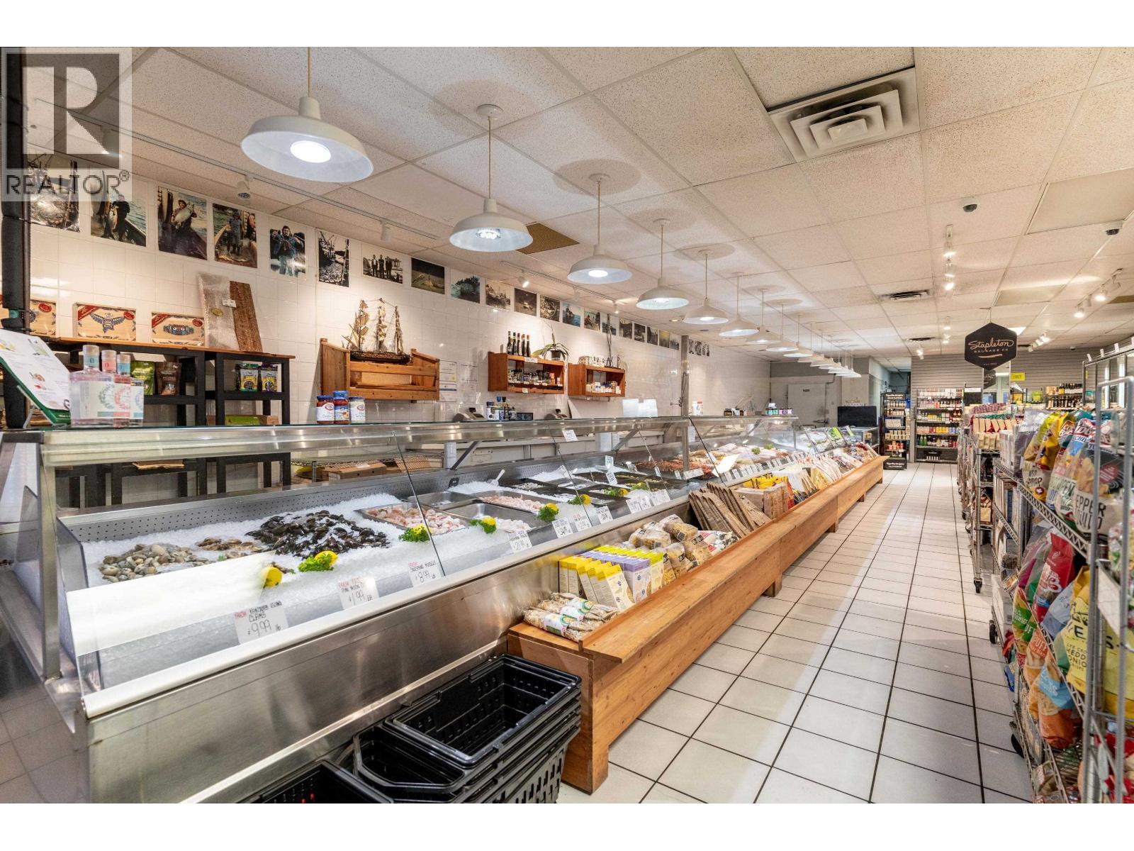 5229A Ladner Trunk Road, Ladner, BC