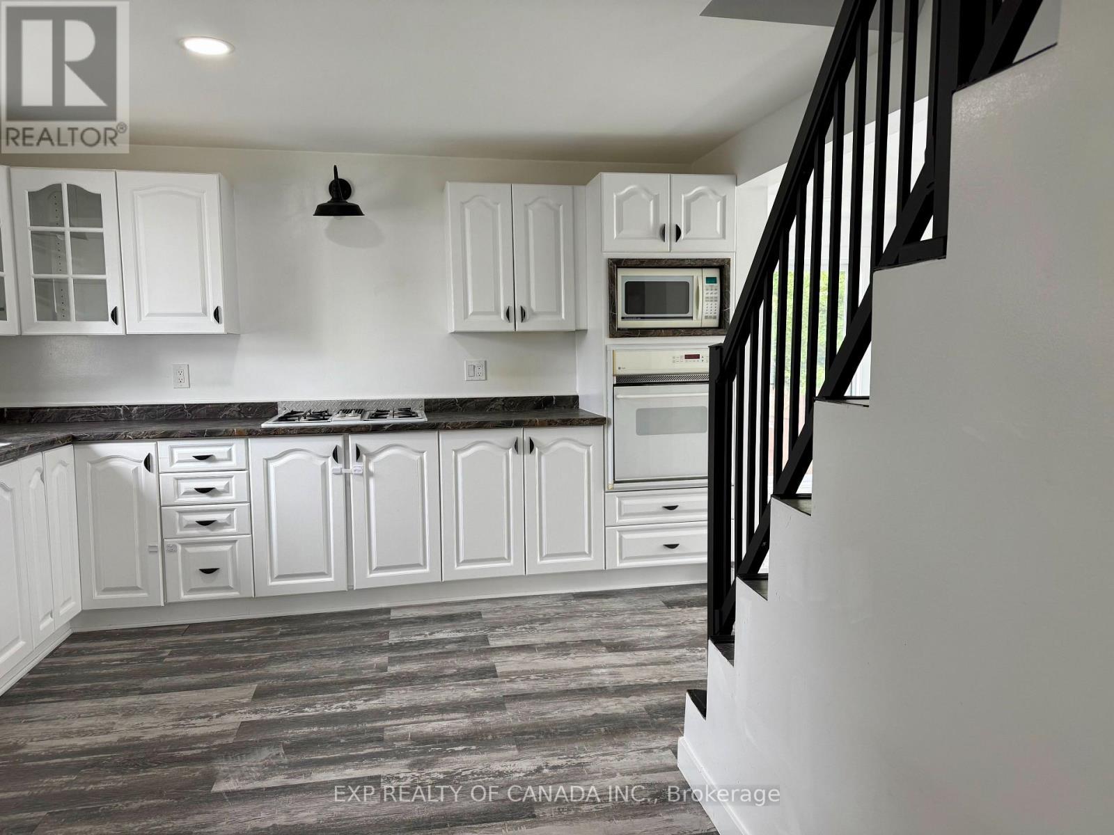 150 Maple Street N, Timmins (Tne - Central), ON - Indoor Photo Showing Kitchen
