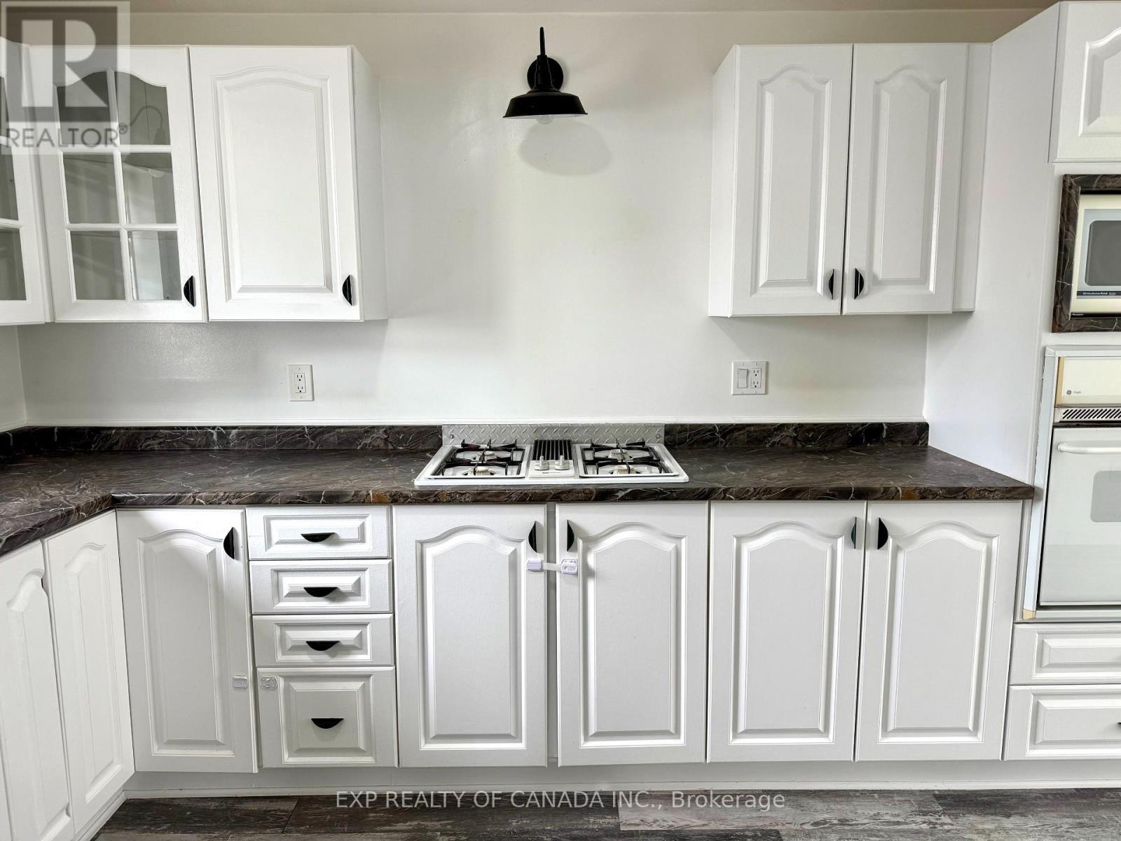 150 Maple Street N, Timmins (Tne - Central), ON - Indoor Photo Showing Kitchen