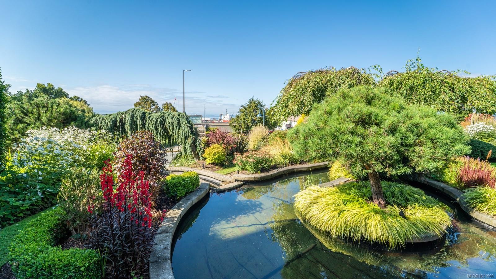 231-21 Dallas Rd, Victoria, BC - Outdoor With View