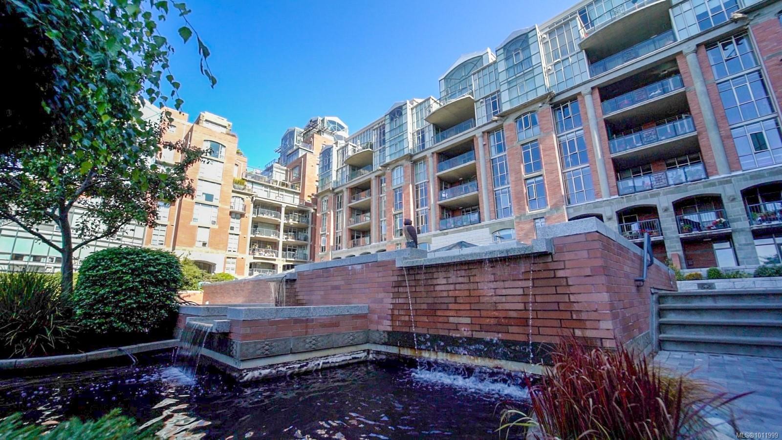 231-21 Dallas Rd, Victoria, BC - Outdoor With Facade