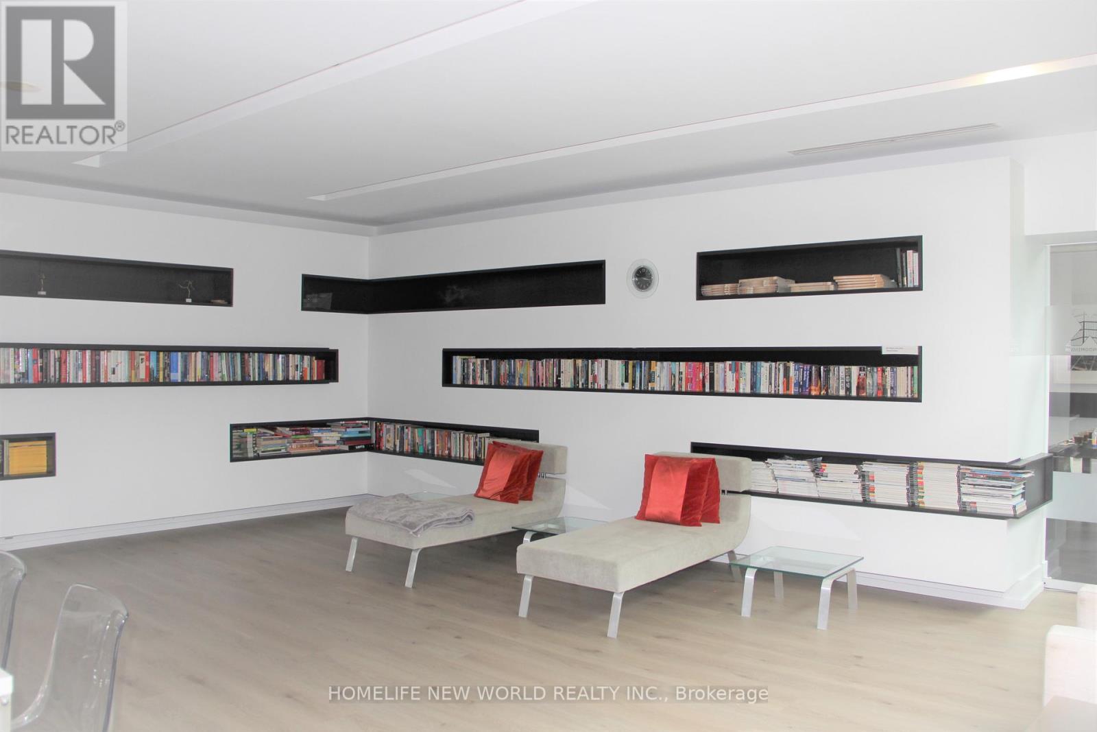 503 - 110 Charles Street E, Toronto, ON - Photo Showing Other Room