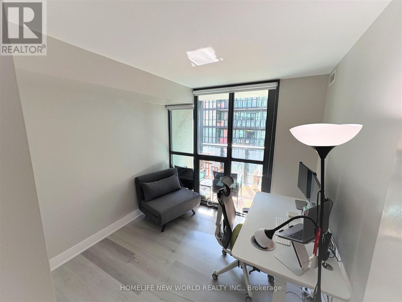 503 - 110 Charles Street E, Toronto, ON - Indoor