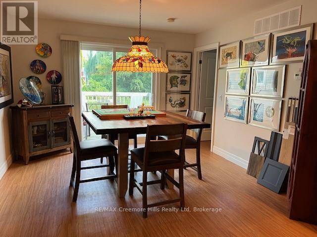 B - 22 Edward Street W, Clearview (Creemore), ON - Indoor Photo Showing Dining Room