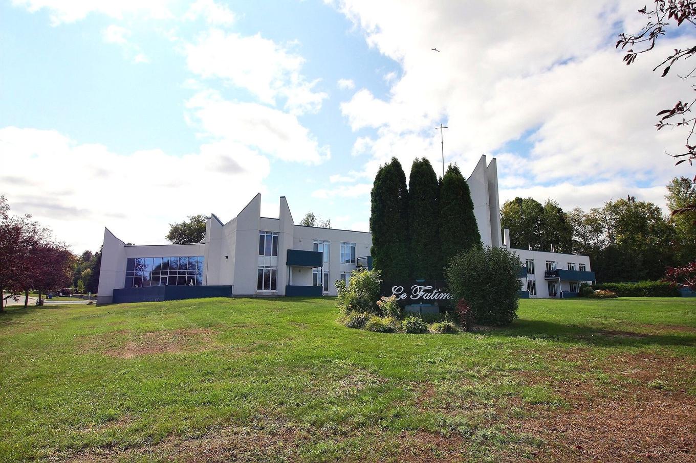 Back facade - 205-901 5E Avenue, Val-D'Or, QC - Outdoor